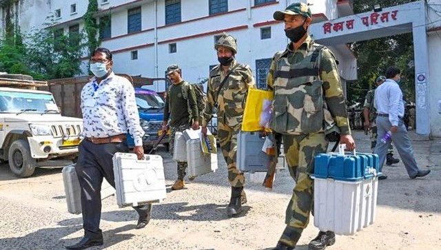 Gujarat Municipal Election 2021: Over 43,000 cops deployed for 21 Feb civic polls; 1.5 lakh people detained Gujarat Municipal Election 2021: Over 43,000 cops deployed for 21 Feb civic polls; 1.5 lakh people detained