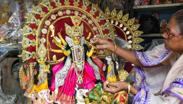 Navratri 2021: Check out the colours list with dates and their significance Navratri 2021: Check out the colours list with dates and their significance