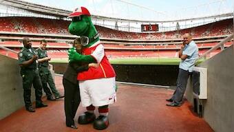 Arsenal mascot Gunnersaurus makes comeback to Emirates Stadium after extinction fears