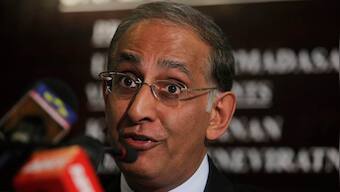 Former CEO Haroon Lorgat named in nine-member interim Cricket South Africa board