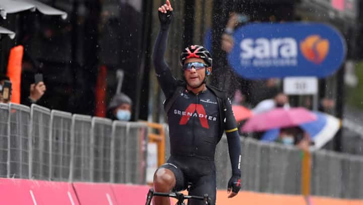 Jhonatan Narváez earns first Giro d’Italia stage win; João Almeida stays in pink