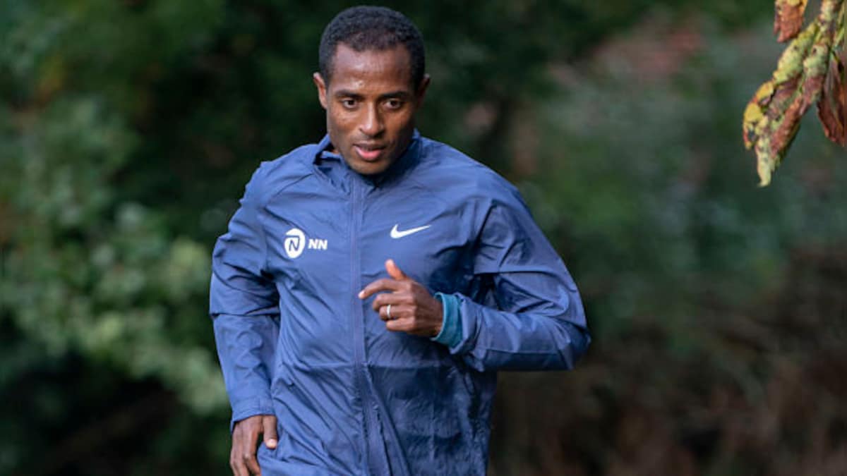 London Marathon: Kenenisa Bekele pulls out due to calf injury ending hopes of showdown with Eliud Kipchoge