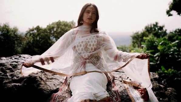 Best women’s lehenga cholis to light up any special occasion