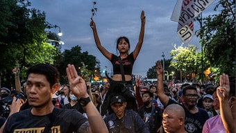 In Thailand, discontent of pro-democracy protesters bubbles over as government battens down hatches