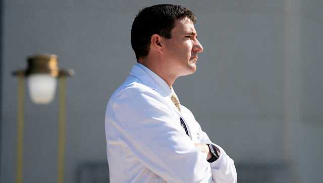 Instead of reassurance, Donald Trump's doctor delivers large dose of confusion, say experts Instead of reassurance, Donald Trump's doctor delivers large dose of confusion, say experts