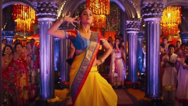 A still from Two States showing Alia Bhatt breaking into an Indian classical piece