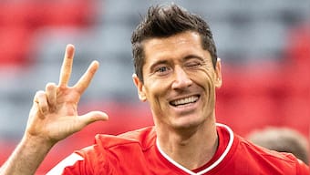 Robert Lewandowski's former agent detained for blackmailing Bayern Munich striker