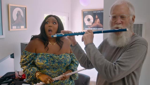 Letterman tries Lizzo’s flute | Image from Netflix