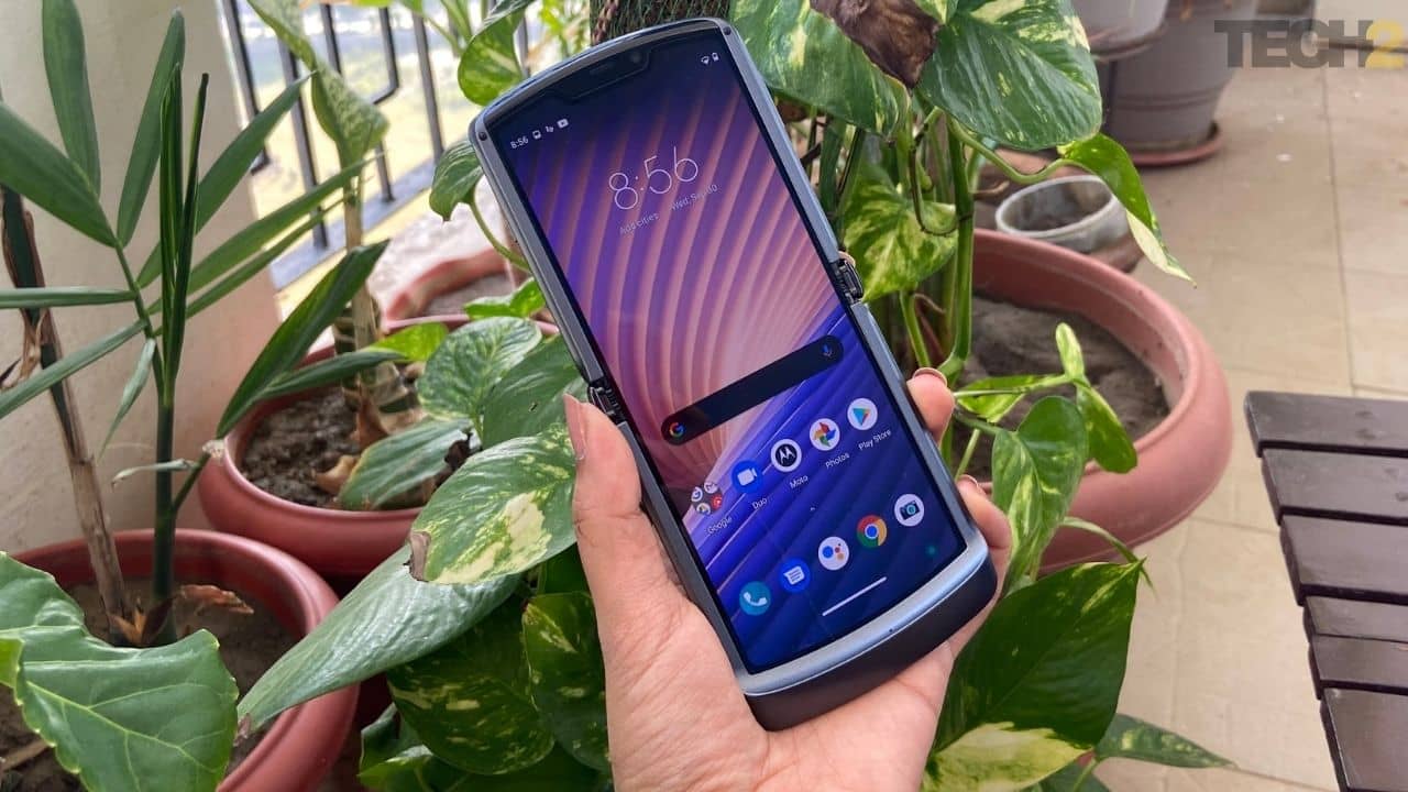 Motorola Razr 5G flip phone with 48 MP camera launched in India at Rs 1,24,999 Motorola Razr 5G flip phone with 48 MP camera launched in India at Rs 1,24,999