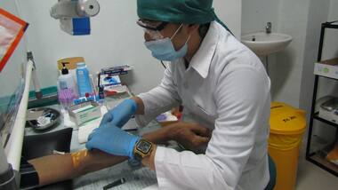 UK study will purposely infect volunteers with COVID-19 to help develop treatment