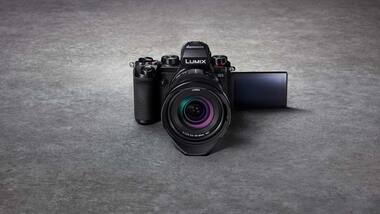 Panasonic launches full-frame mirrorless camera Lumix S5 in India at Rs 1,64,900