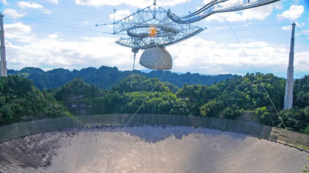 Watch: Arecibo Observatory, second-largest in the world before and after its violent collapse Watch: Arecibo Observatory, second-largest in the world before and after its violent collapse