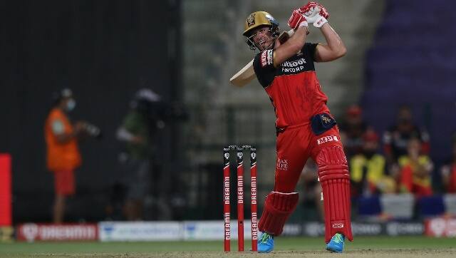 Ab de Villiers got run out in the last over, but his flourish (35 off 21 balls) helped RCB set a decent target before DC. The South African hammered two sixes and one four in his quickfire knock. Sportzpics 