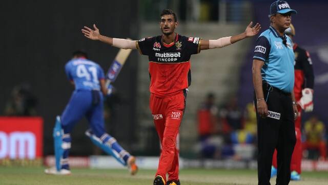 For RCB, Shahbaz Ahmed (2/26) was the pick of the bowlers. He took the crucial wickets of Dhawan and DC skipper Shreyas Iyer. Sportzpics 
