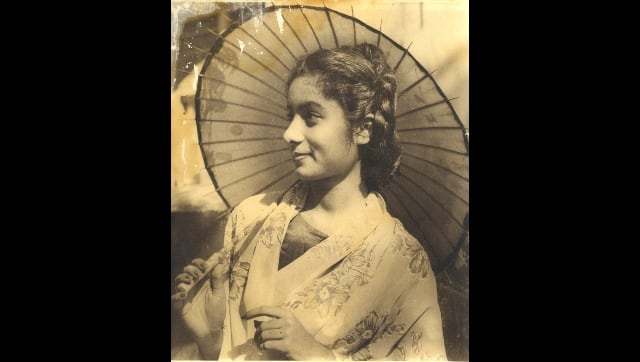 A young Bhanu Athaiya