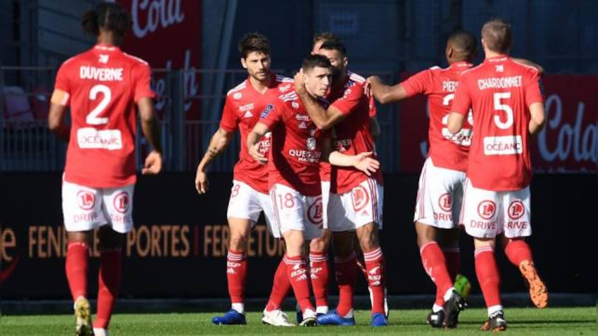 Ligue 1: Lille suffer first defeat of season at Brest, Lyon grab derby bragging rights over St Etienne – Firstpost