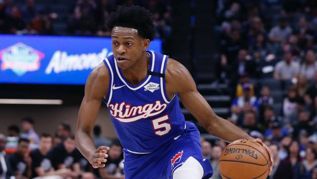 NBA: Free agency opens with De'Aaron Fox and Sacramento Kings agreeing $163 million deal NBA: Free agency opens with De'Aaron Fox and Sacramento Kings agreeing $163 million deal