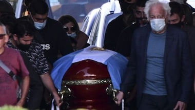 Diego Maradona's former lawyer blasts star's daughters over inheritance dispute