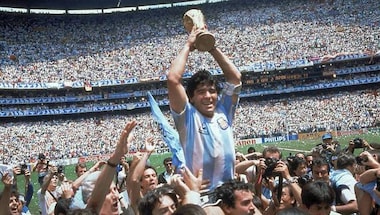 'I love you, Diego,' writes Pele in an emotional message for Maradona