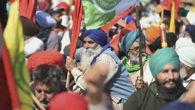 Supporting agitating farmers, transporters' body threatens to halt operations in North India from 8 Dec