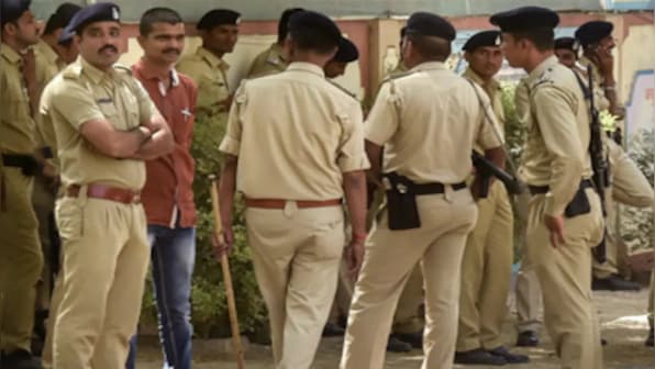 Fifteen migrant workers killed near Surat after being run over by speeding truck