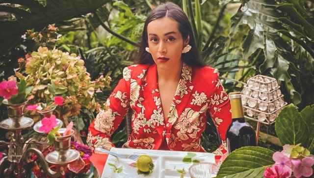 Singer-songwriter Kamakshi Khanna on her new single 'Qareeb', overcoming mental blocks through music Singer-songwriter Kamakshi Khanna on her new single 'Qareeb', overcoming mental blocks through music