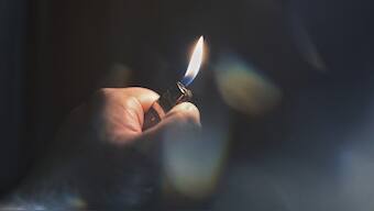 Top 4 Flameless Rechargeable Lighters You Can Buy