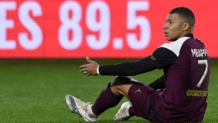 Champions League: PSG striker Kylian Mbappe ruled out of Leipzig clash after sustaining thigh injury Champions League: PSG striker Kylian Mbappe ruled out of Leipzig clash after sustaining thigh injury