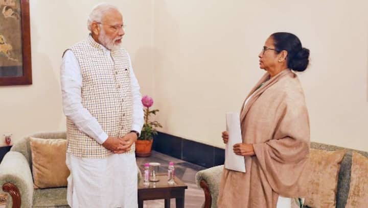 Mamata urges Modi to declare Netaji's birthday as national holiday, clear air on Bose's disappearance in 1945