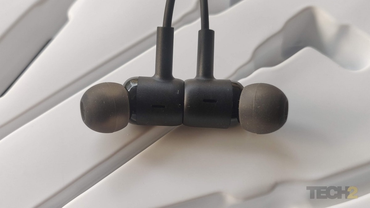 Wireless Earphones under Rs 2,000: Redmi SonicBass, Oppo Enco W11 Review Snapshots