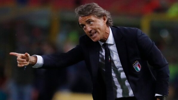Italy coach Roberto Mancini calls up three more players as COVID-19 withdrawals leave squad looking threadbare