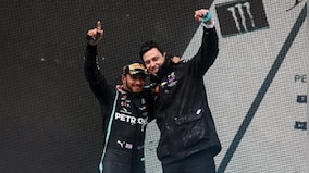 Lewis Hamilton deplores FIA's investigation into Mercedes boss Toto Wolff