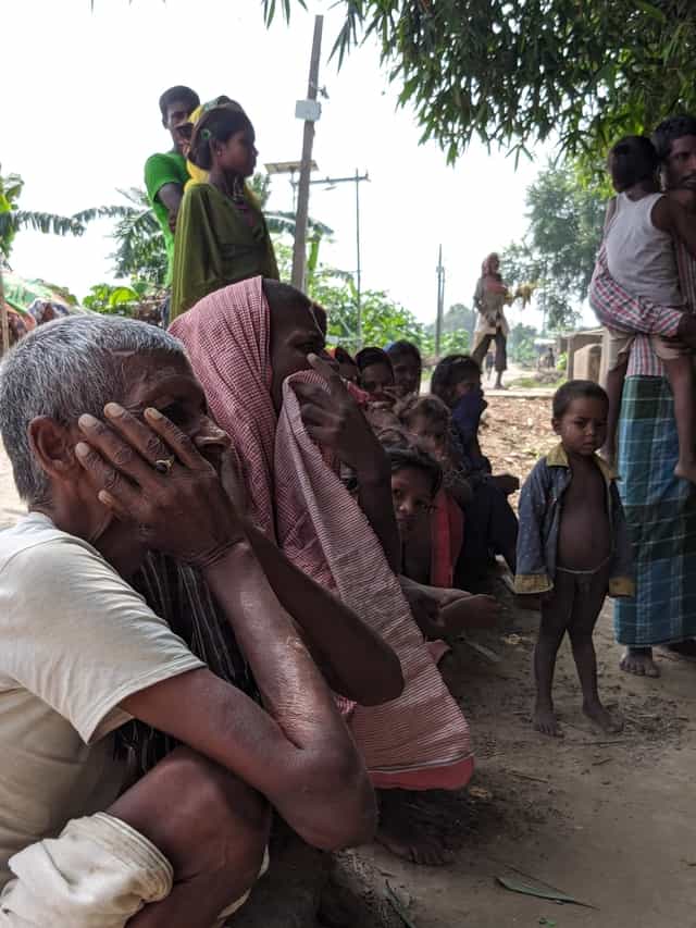 Villagers from Musahar community in musahari block in Muzaffarpur. Firstpost/Devparna Acharya