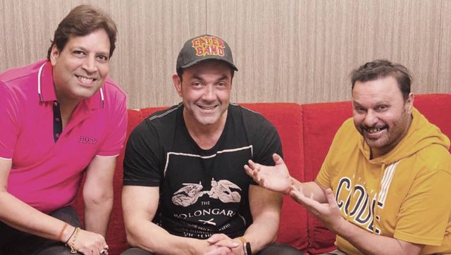 Dharmendra announces sequel to 2007 drama Apne; film will release on Diwali 2021 Dharmendra announces sequel to 2007 drama Apne; film will release on Diwali 2021