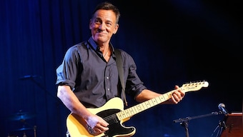 Bruce Springsteen charged with drunken driving in New Jersey; Jeep drops musician's Super Bowl ad