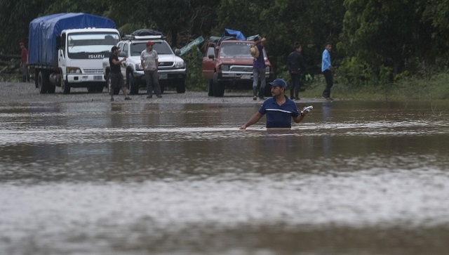 At least four dead, hundreds forced out of homes as Hurricane Eta batters Honduras, Nicaragua At least four dead, hundreds forced out of homes as Hurricane Eta batters Honduras, Nicaragua