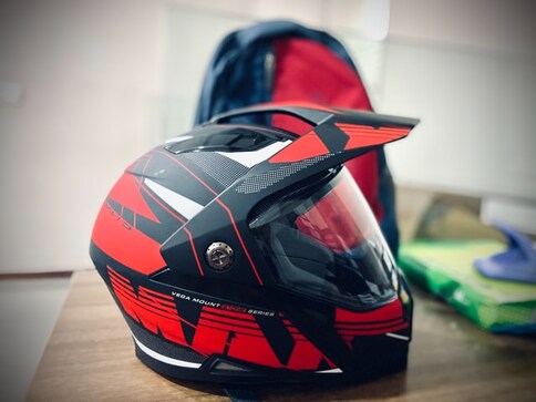 Style and safety with these unisex helmets Style and safety with these unisex helmets