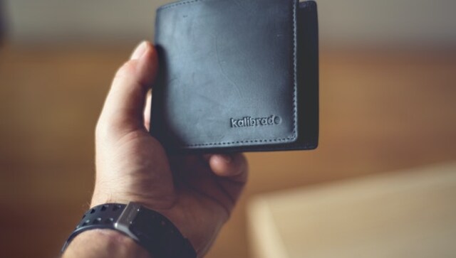 Men's wallets under Rs. 1,000 Men's wallets under Rs. 1,000