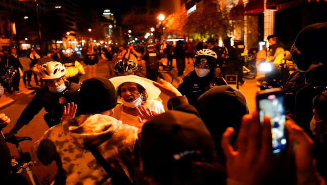 MAGA March in Washington: Donald Trump supporters clash with counter-protesters as night falls MAGA March in Washington: Donald Trump supporters clash with counter-protesters as night falls