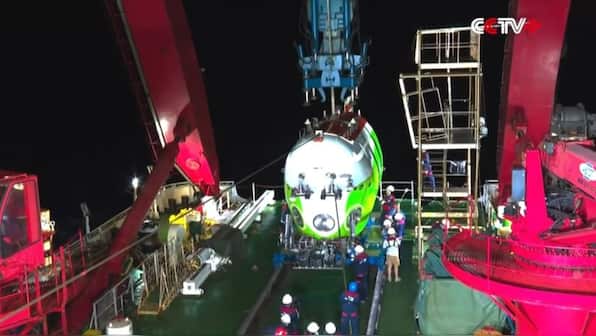 China live streams footage of its manned submarine visiting the deepest part of Earth — Mariana Trench