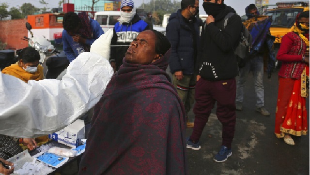 Centre says strict COVID-19 guidelines to be followed till 31 Jan; 2-day vaccine dry run begins in four states Centre says strict COVID-19 guidelines to be followed till 31 Jan; 2-day vaccine dry run begins in four states