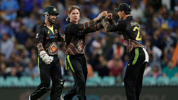 Virat Kohli's 85 goes in vain as Australia beat India in third T20I by 12 runs