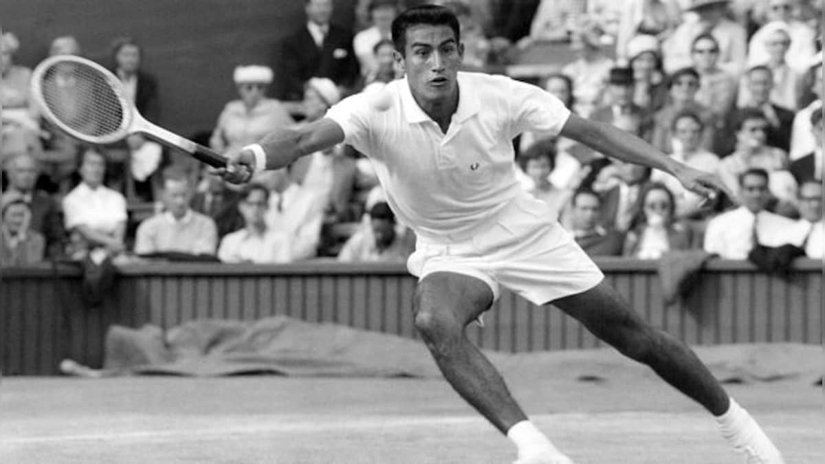 Alex Olmedo, Wimbledon champion and Hall of Famer, passes away at 84