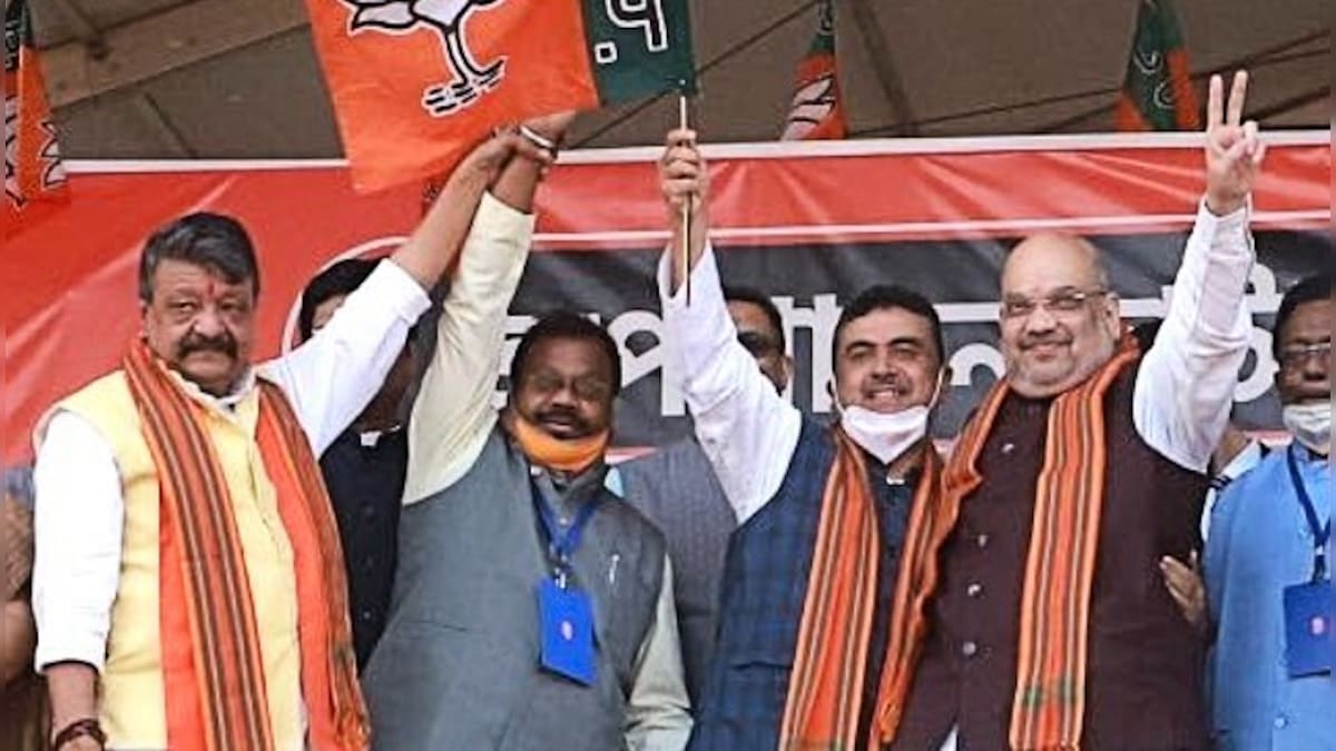 Mamata Banerjee will be 'left alone', says Amit Shah in West Bengal rally; Suvendu Adhikari, nine other MLAs join BJP