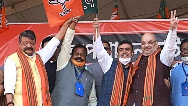 Mamata Banerjee will be 'left alone', says Amit Shah in West Bengal rally; Suvendu Adhikari, nine other MLAs join BJP Mamata Banerjee will be 'left alone', says Amit Shah in West Bengal rally; Suvendu Adhikari, nine other MLAs join BJP