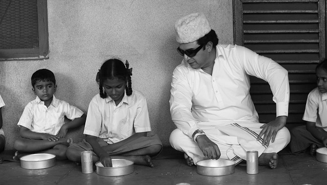 Arvind Swami shares new still of his character from Thalaivi to commemorate MG Ramachandran's death anniversary Arvind Swami shares new still of his character from Thalaivi to commemorate MG Ramachandran's death anniversary