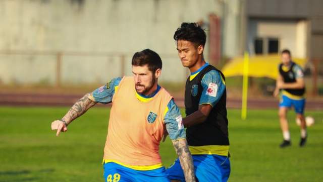 ISL 2020-21: Kerala Blasters FC aim to arrest slide as they renew rivalry against Bengaluru FC ISL 2020-21: Kerala Blasters FC aim to arrest slide as they renew rivalry against Bengaluru FC