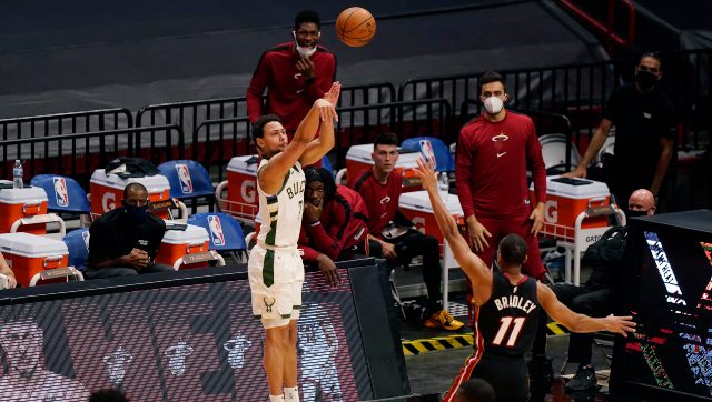 NBA: Bucks set 3-point record in demolition of Heat; 76ers pile more misery on Raptors NBA: Bucks set 3-point record in demolition of Heat; 76ers pile more misery on Raptors