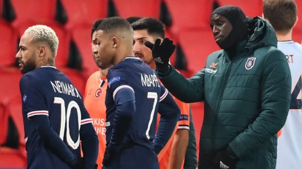 În România, locul celui de-al patrulea oficial al meciului Paris Saint-Germain-Basaksehir, rasismul în fotbal nu este o problemă alb-negru – Firstpost