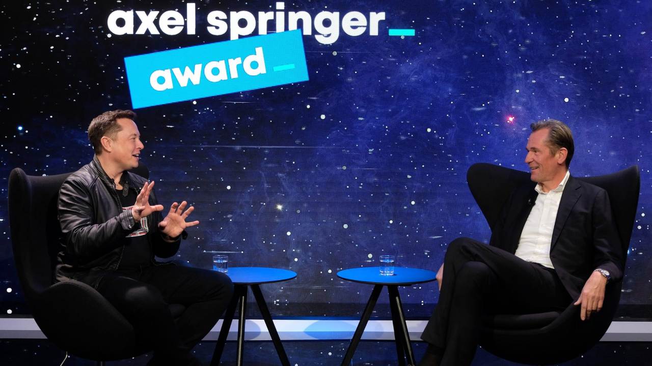 Elo Musk in conversation with Axel Springer CEO Mathias Döpfner in Berlin, Germany. Image credit: tech2/NImish Sawant